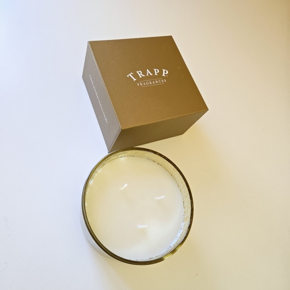 TRAPP Candle Seasonal Collection White Fir Balsam Wood Gift Box 16 oz 3-Wick - Picture 11 of 12